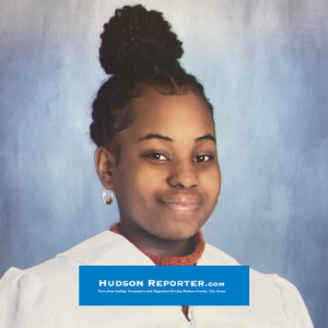Honor Student Sade Mayaki Nominated for The Congress of Future Medical Leaders